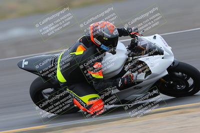 media/Jan-14-2023-SoCal Trackdays (Sat) [[497694156f]]/Turn 11 Inside (950am)/